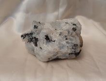 Load image into Gallery viewer, Rainbow Moonstone Raw