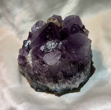 Load image into Gallery viewer, Raw Amethyst Cluster