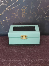 Load image into Gallery viewer, March - Pisces & Aries - Gift Set