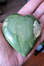 Load image into Gallery viewer, Tremolite Heart extra large