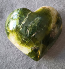 Load image into Gallery viewer, Tremolite Heart large (2 choices)
